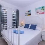 Apartment Urban Sun 140 Pool Corralejo By Holidays Home