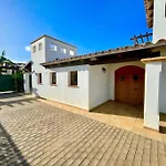 Stunning Villa Amanecer