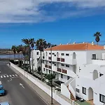 Gilda: Beautiful Spacious Apartment. Seaview From Rooftop Terrace