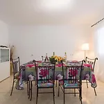 Holiday Home In Corralejo With Shared Pool And Close To The Beaches