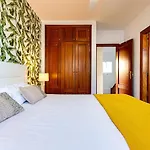 Villa Sea Sounds