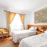 Villa Rustica -Heated Pool & Garden Near The Beach