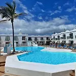 Apartment With Community Pool In Corralejo