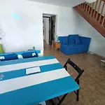Surf House Island Of Yolo