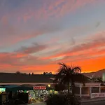 Kauri Nomad Surf & Kite House