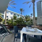 Sun And Surf Stay