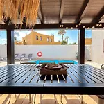 House Boho Palm With Private Heated Pool And Garden, 3 Bedrooms, Wi-Fi