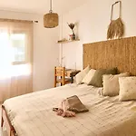 Trippy Cactoo Apartment