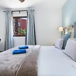Casa Desierto Azul