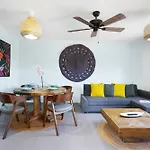 Casa Desierto Azul