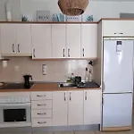 Fast Wi-Fi- Private Rooftop Terrace- 2 Bed Apt