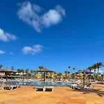 Oasis La Palmera