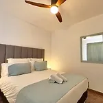 Nautical - Boutique Homes - City Center - Adults Only
