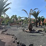Oasis Royal