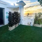 The Baxman Suite - A Suite On The Shore