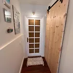 2 Bedroom Flat Close To The Sea