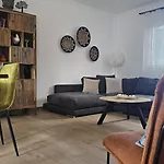 Villa Mami
