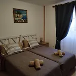 Cozy Apartment Near The Ocean