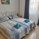 Cozy Apartment Near The Ocean