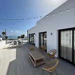 Arena Sunrise - Sea View And Main Street