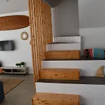 Corralejo Surf House & Surf School