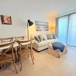Bajo La Luna - Corralejo Sun