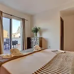 Golden Dunes Comfy And Cozy