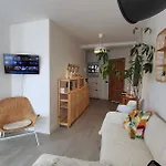Arena Home, Chic & Sea View