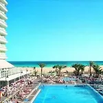 Riu Oliva Beach