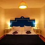 La Vie Est Belle, By Comfortable Luxury