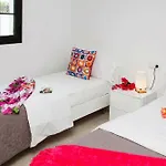 Oliva Villa