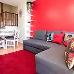 Red Surf Home