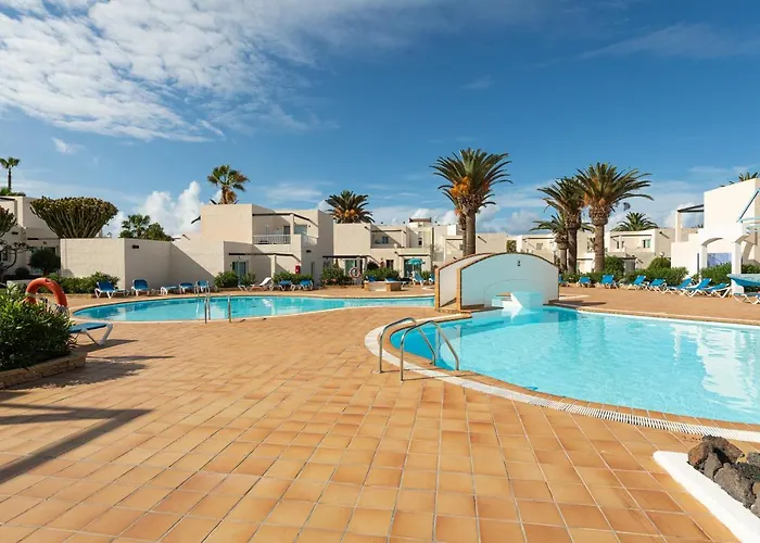 Apartamento 1 Con Terraza Y Piscina En Corralejo