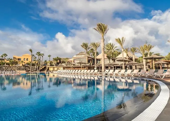 Papagayo 21-22, Big Pool And Free Wifi