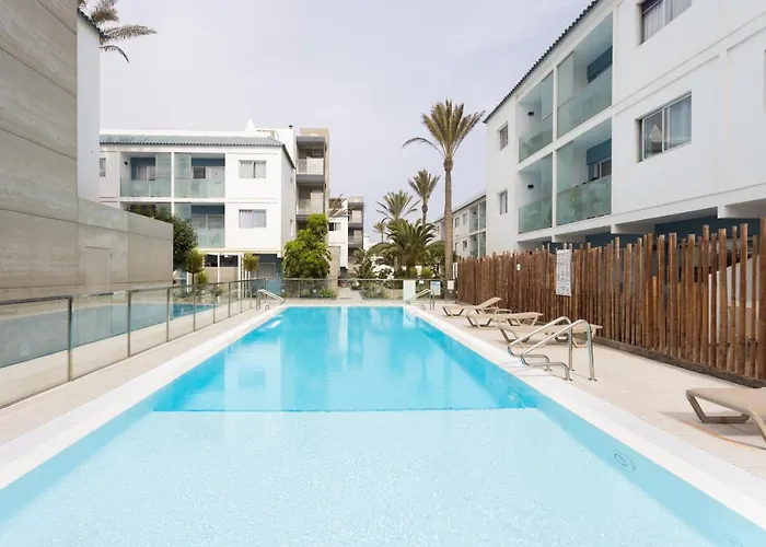 Home2Book Hola Rolls Corralejo Center