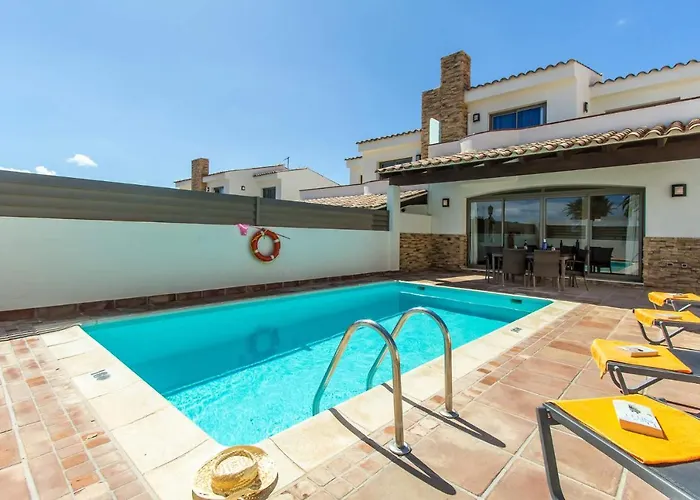 Villa Juliana By Villa Plus