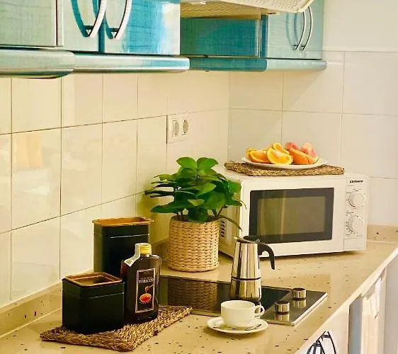Beautiful Garden Flat Nearly Refurbished Free Wifi