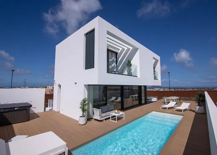 Villa Yolo Luxe Sur Private Pool Corralejo By Holidays Home