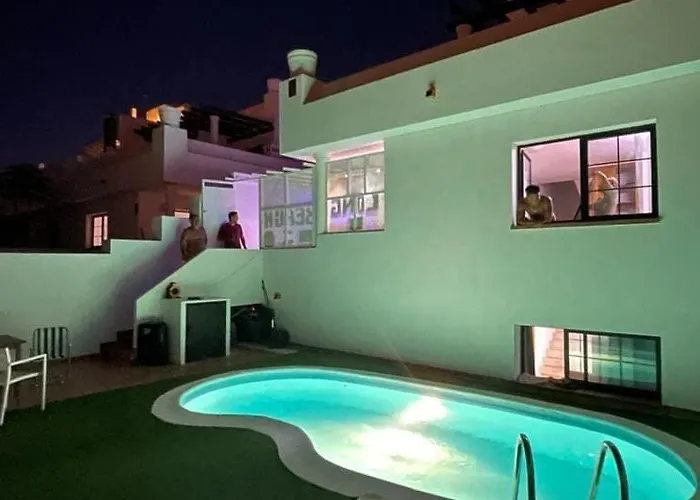 Long Beach Surf House