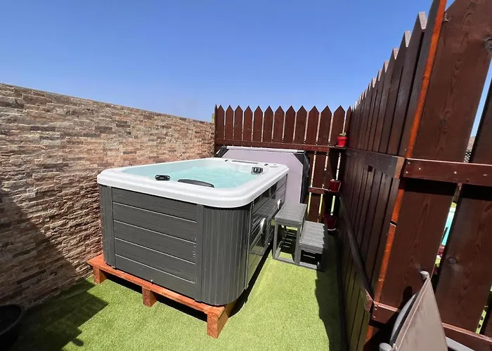 Estudio Agradable, Con Jacuzzi, Terraza Y Barbacoa, Totalmente Independiente
