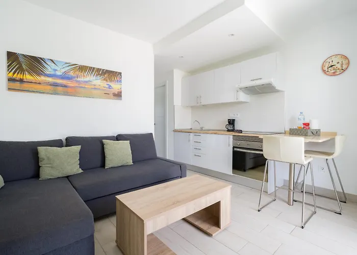 SEA BREEZE Residencial San Valentin