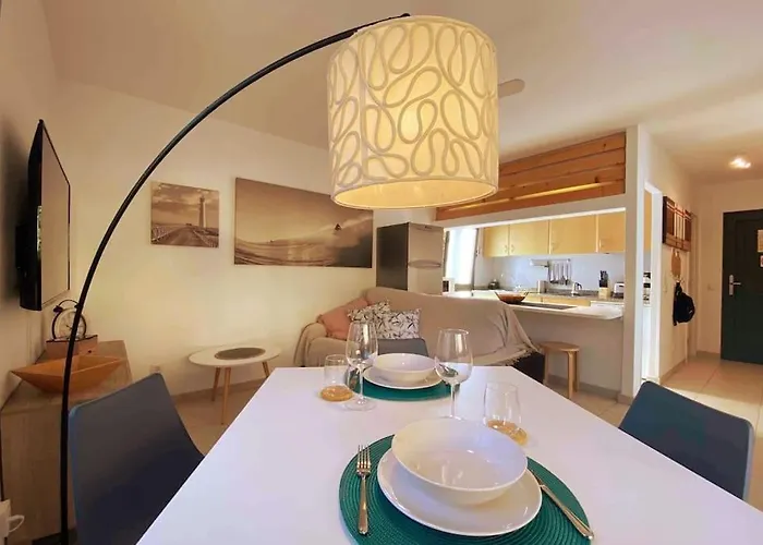 Atlantic Garden - Quiet Apartment, Central And Close To The Beach