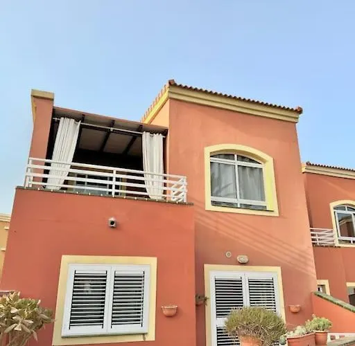 Casa Milo