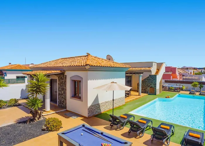 Villa Maca by Villa Plus