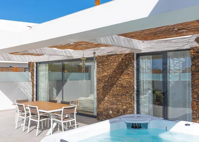 Lokahi Villa