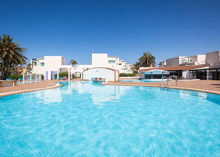 Home2Book Vibrant Apt Corralejo, Pool
