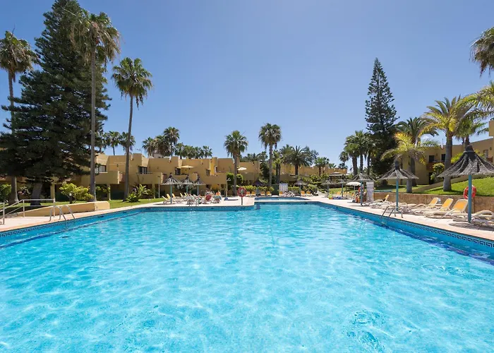 Home2Book Pool & Tennis Court Cozy Apt, Corralejo