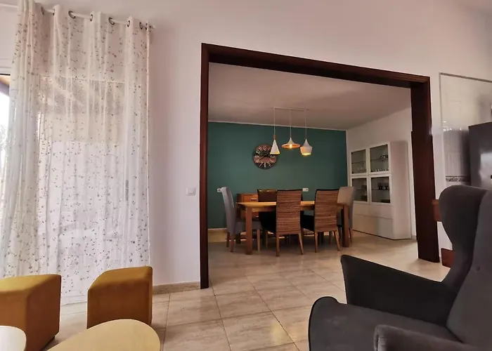 Modern And Spacious 3 Bedroom House In Corralejo