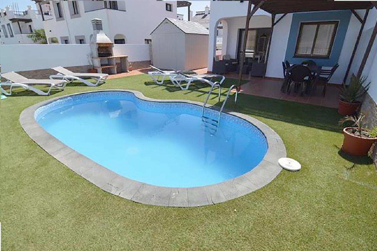 Villa Blue With Private Pool, Bbq, Wifi - Suitable For Families By Holidays *