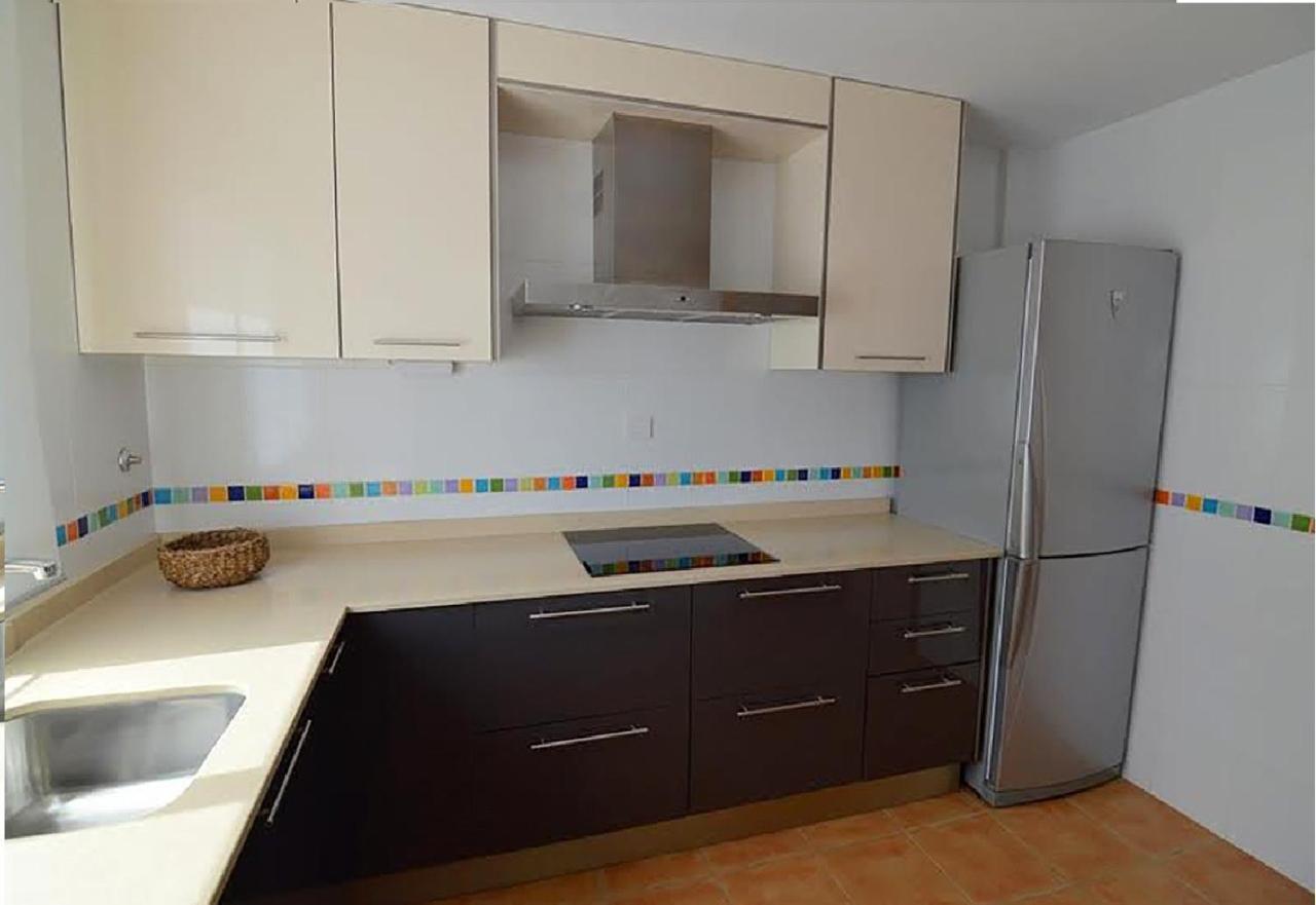 Blue With Private Pool, Bbq, Wifi - Suitable For Families By Holidays * Corralejo